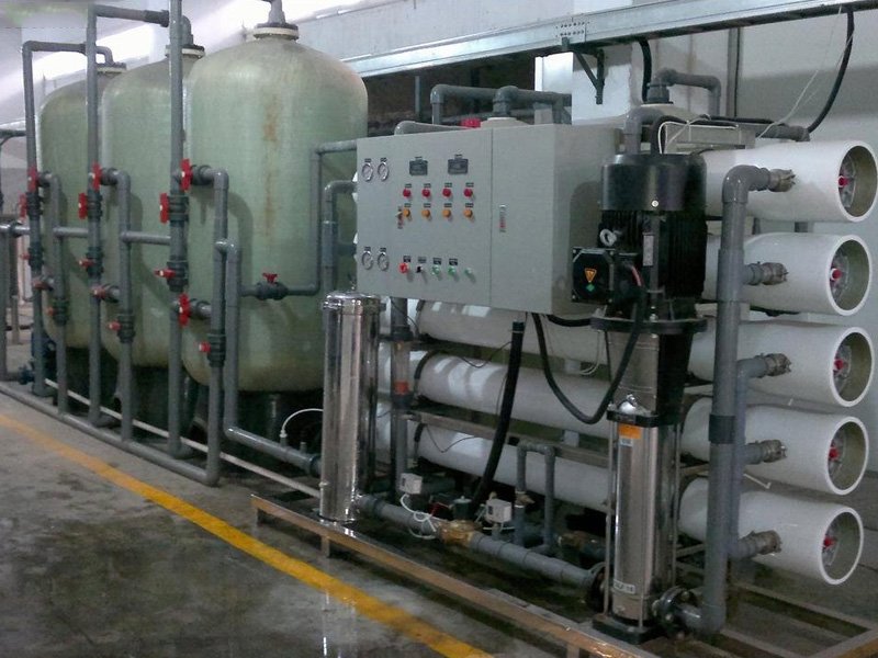 江陰澄龍鋁業-電容漆配藥用水純水設備